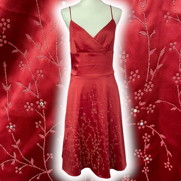 Embroidered Beaded Satin Dress 13 burgundy red underlay spaghetti strap Y2K - Picture 1 of 15
